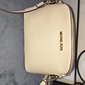 Michael Kors side purse